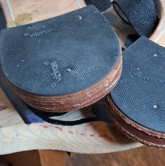 Phyllis Morgan glittery bling skull sandals 9 - Picture 8 of 9